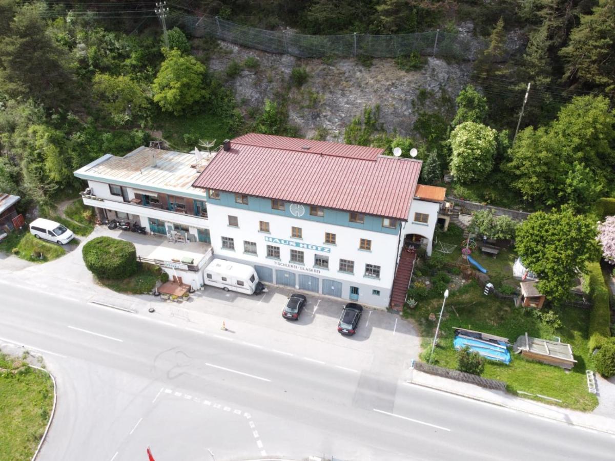 Apartmán Haus Hotz Landeck Exteriér fotografie