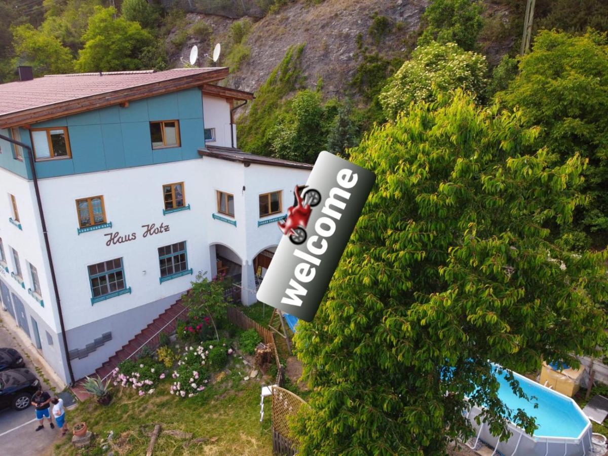 Apartmán Haus Hotz Landeck Exteriér fotografie